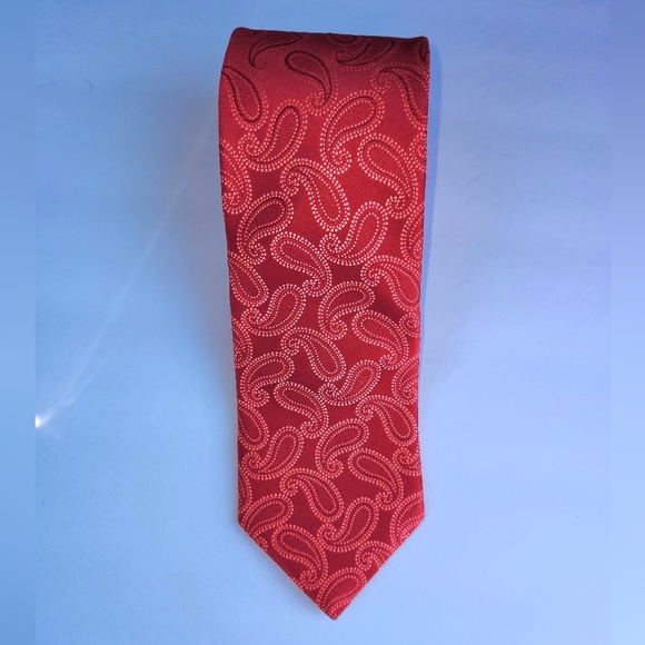 Ted Baker London 100% Imported Silk red paisley tie - Picture 1 of 6